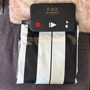 FAO Schwarz Black and White Musical Play Mat